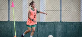 Aninha integra o plantel das Esmeraldas